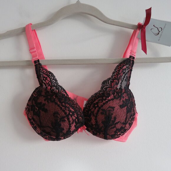 THE LITTLE BRA COMPANY Lucia Floral Lace Push Up Bra Licorice Raspberry 28B NWT - Picture 2 of 13